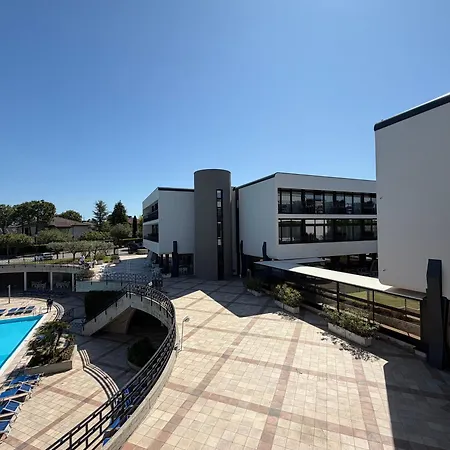 Hotel Holiday Hotel