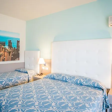 Hotel Holiday Hotel 3*
