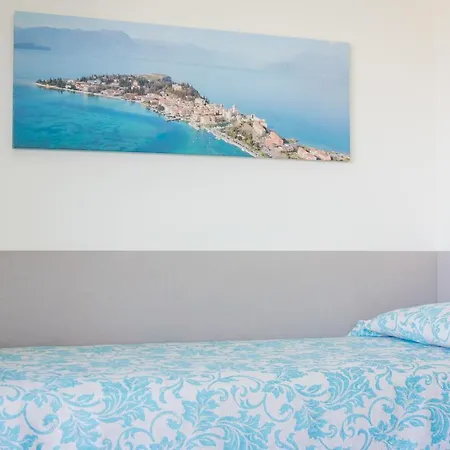 Hotel Holiday Hotel