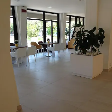 Szálloda Hotel Holiday