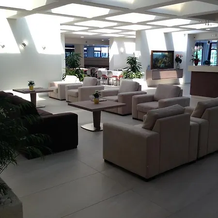 Szálloda Hotel Holiday