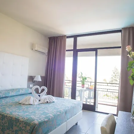 Hotel Holiday Szálloda Sirmione