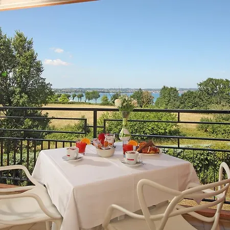 Szálloda Hotel Holiday
